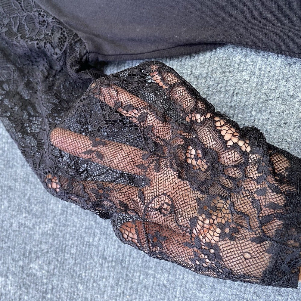 Harley-Davidson Top T-Shirt S Black Graphic Print Lace Sleeves Dark Romantic - Picture 11 of 11